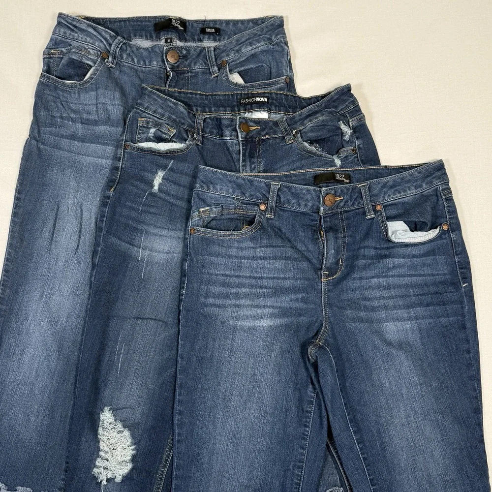Lot of 3 Women s Jeans 2 x 1822 and FashionNova Size 10/11 See Decrip for sizes